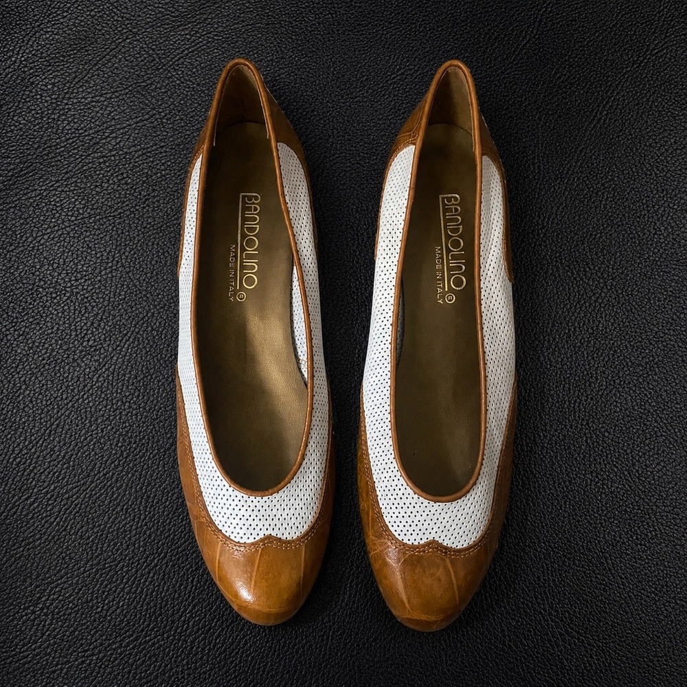 Bandolino Made in Italy Vintage Two Tone Croc Embossed Perforated Flats 7.5 S
